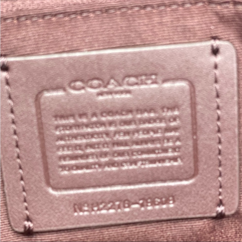 Coach Gallery Tote In Signature Canvas New - Picture 12 of 15